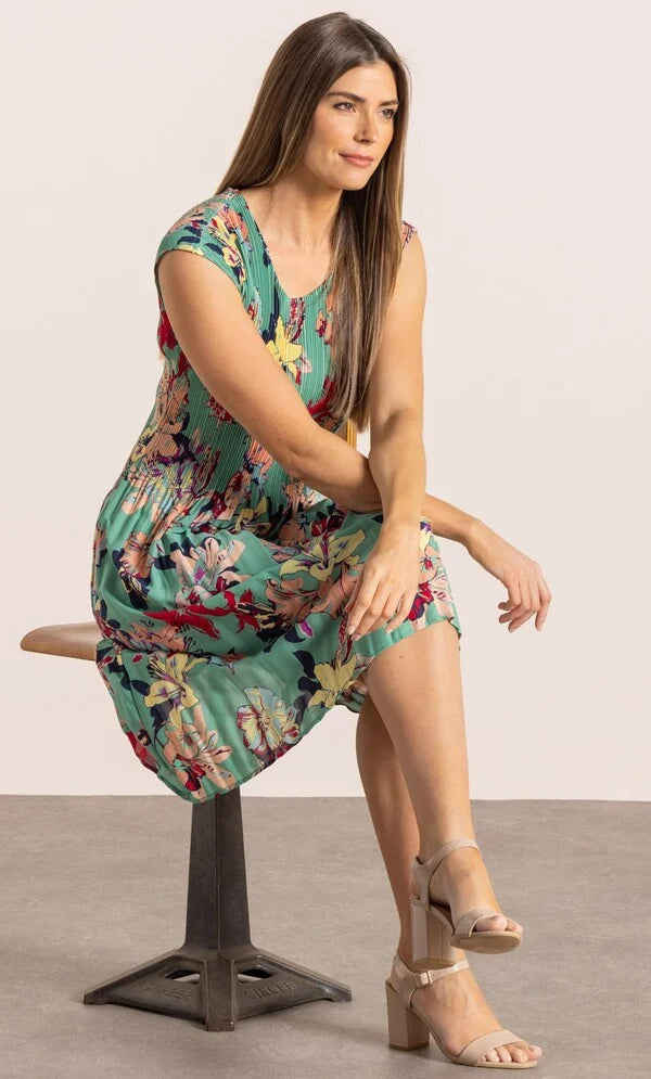 Printed Round Neck Pleated Dress